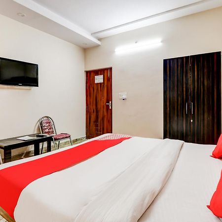 Hotel Oyo Flagship Raghuvar Palace Lucknow Exterior foto