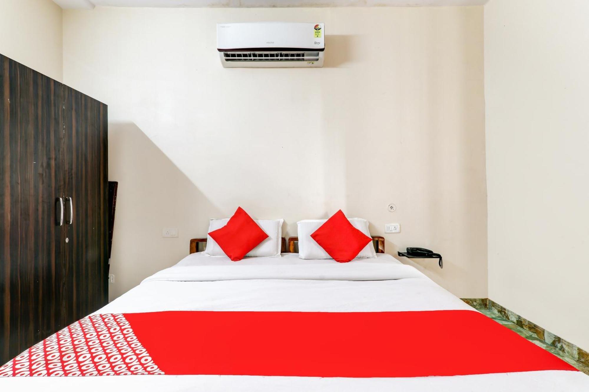 Hotel Oyo Flagship Raghuvar Palace Lucknow Exterior foto