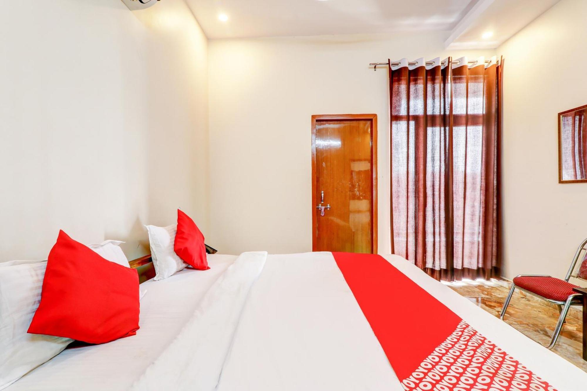 Hotel Oyo Flagship Raghuvar Palace Lucknow Exterior foto
